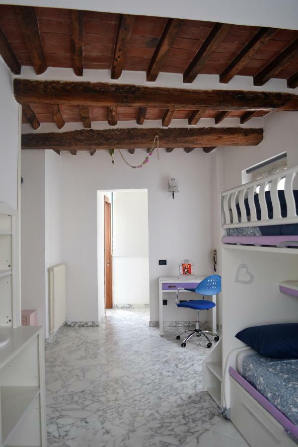 Residenza San Francesco Каррара Екстер'єр фото